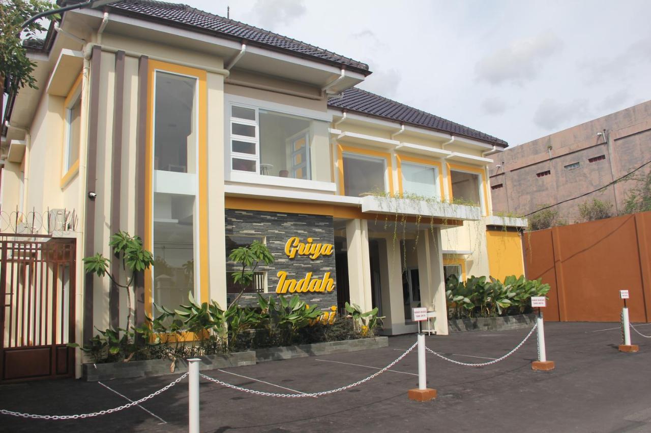 Griya Indah Sari Hotel Surakarta (Solo)